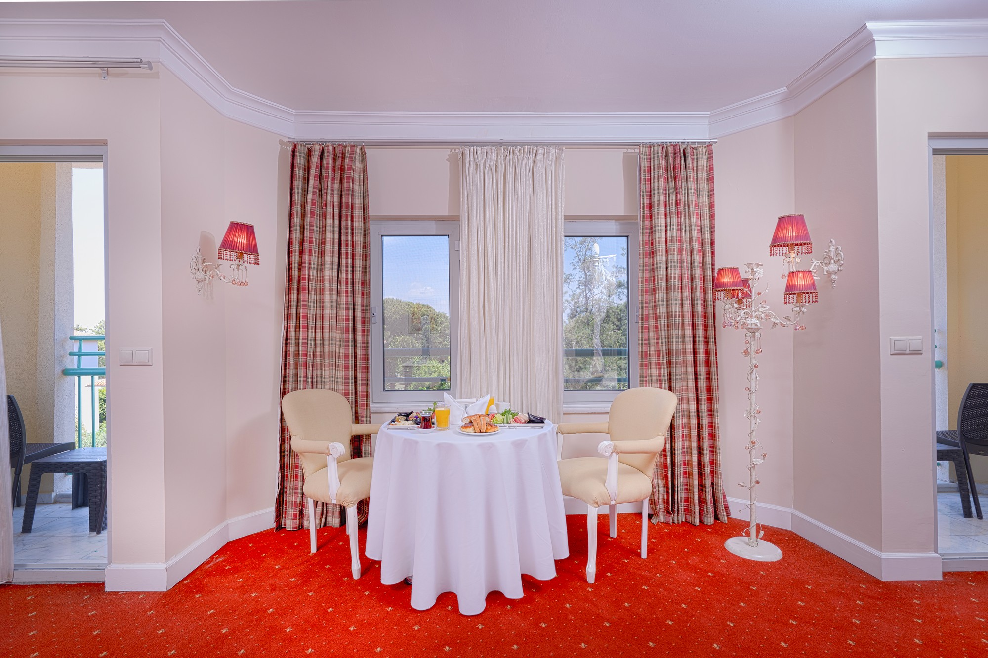 Honeymoon Laura Ashley Oda 3